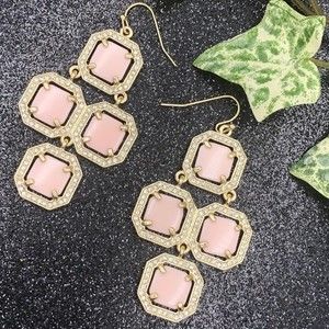 🌼 Light Pink Rhinestone Squares Gold Dangle Earrings